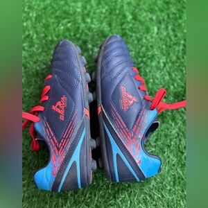 Brava Blue and Red Boys Soccer Cleats Size 1D‎